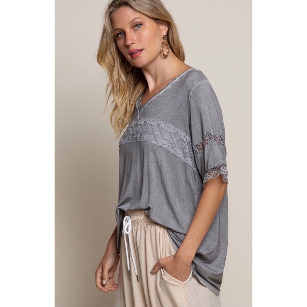 POL Mystic Grey V Neck Lace Trimmed Rayon Jersey Tee - Picture 3 of 7